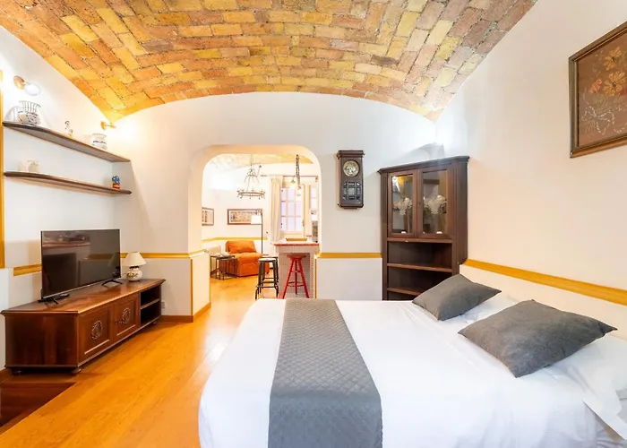 British Corner, Central Cozy Loft With Garden 10 Min From Center
